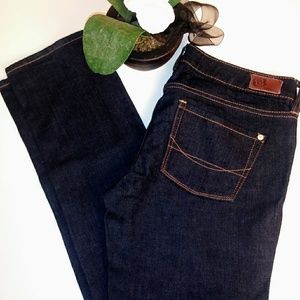 NWOT Bullhead Woman/Juniors Skinny Jeans, 5 Short